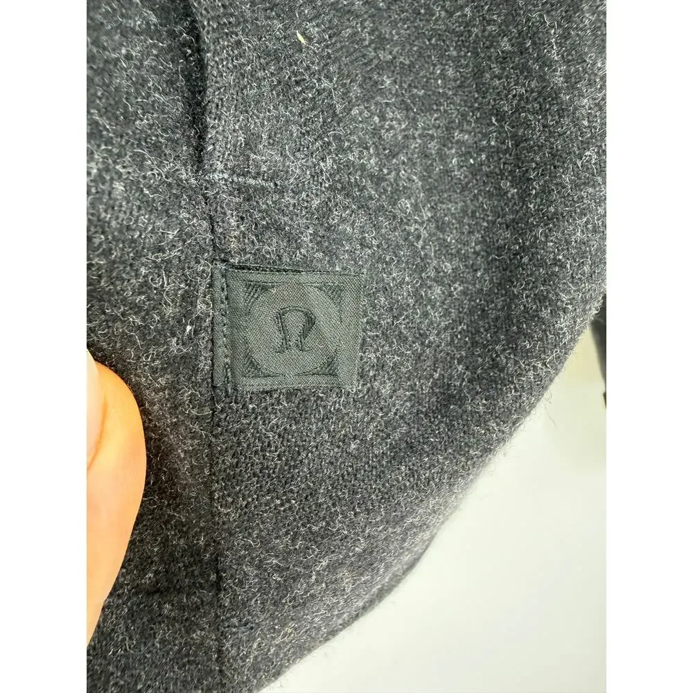 Lululemon Men’s Storm Break Rain Jacket Size L Heathered Black Wool Hooded